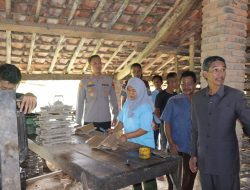 300 Industri Genteng Terancam Tutup, Kapolres Pringsewu Ambil Diskresi Bantu Pengrajin