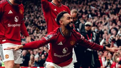 Drama 5 Gol Di Old Trafford! Manchester United Tekuk Liverpool 3-2 Di Pekan 35 Premier League